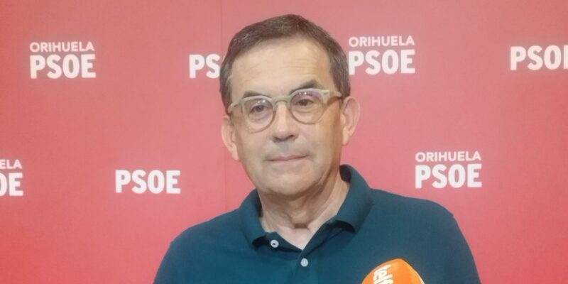 Isidro Grao, concejal del Grupo Municipal Socialista de Orhuela, presenta en Pleno una iniciativa para condenar los discursos racistas y reafirmar su compromiso con los derechos humanos y la convivencia