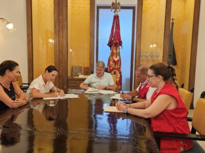 Orihuela, TM y Cruz Roja se unen para apoyar a familias en riesgo de exclusión residencial