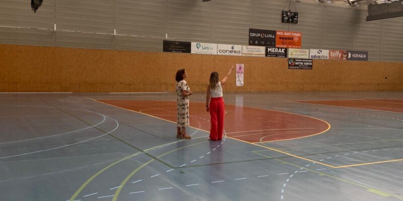 Almoradí actúa en el Pabellón Mayte Andreu para garantizar su conservación