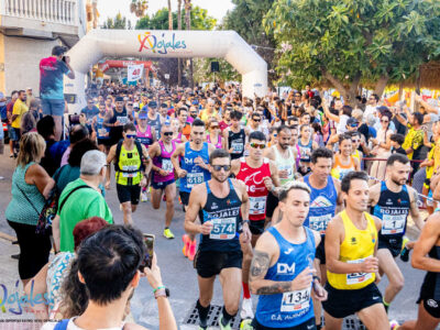 El Ayuntamiento de Rojales, a través de la Concejalía de Deportes, organiza una nueva edición de la Carrera Popular Villa de Rojales, una cita deportiva ya consolidada en el calendario local que reúne cada año a corredores de todas las edades y niveles.