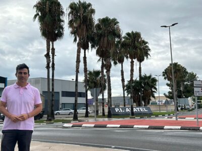 El concejal de Infraestructuras del Ayuntamiento de Bigastro, Antonio Meseguer, ha comunicado la recepción de una subvención de 300.000€, por parte de la Generalitat Valenciana. Una partida que se va a destinar, ha precisado, en mejorar las infraestructuras en el Polígono Industrial Apatel