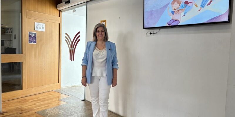 La lectura vuelve a convertirse en la protagonista en Orihuela con la segunda edición de “Elefantes de Papel”, el club destinado a familias con hijos con diversidad funcional