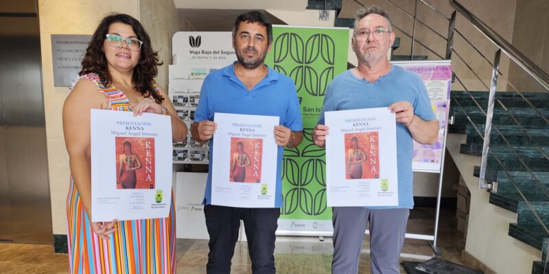 El escritor Miguel Ángel Jiménez presenta su nueva novela 'Kenna' en el Auditorio Municipal de San Isidro el viernes 12 de septiembre a las 20:00 horas. La trama se desarrolla en Torrevieja y cuenta la historia de una joven que sufrió el asesinato de su madre y de su hermana a manos de su padre, y que decide vengarse matando a maltratadores de mujeres
