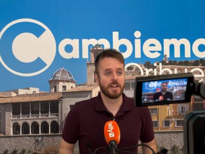 Cambiemos Orihuela denuncia "el falso relato de normalidad" en el inicio del curso escolar del concejal de Educación Vicente Pina. El concejal Cambiemos Quique Montero denuncia que hay otra realidad oculta