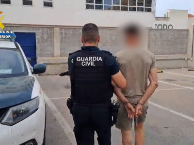 Capturan a un joven in fraganti tras robar con violencia a una anciana en Torrevieja