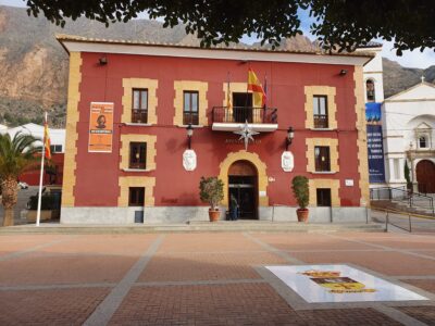 Redován consigue la tasa de paro más baja desde el año 2007 al mismo tiempo que aumenta su población. La alcaldesa, Nely Ruiz, ha explicado que “nuestro objetivo es mejorar cada día la vida de las personas que deciden vivir aquí y que puedan construir su futuro”