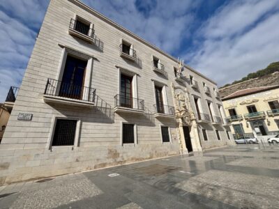 Orihuela lanza la segunda edición del aula de apoyo escolar