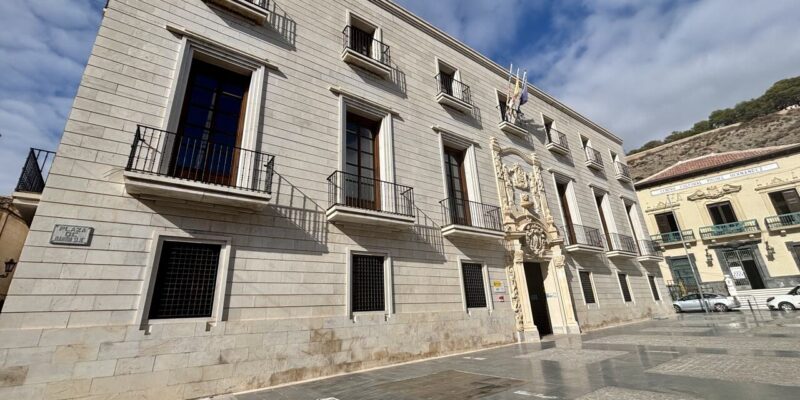 Orihuela lanza la segunda edición del aula de apoyo escolar