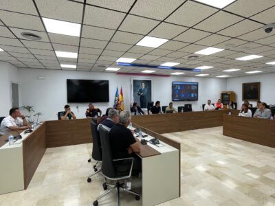 Torrevieja decreta la suspensión del mercadillo y actividades de todo tipo y el cierre de parques