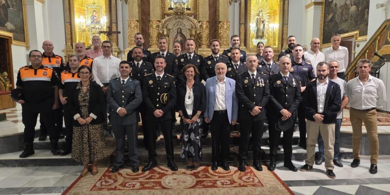 Almoradí celebra a los Santos Custodios reconociendo la labor de su Policía Local