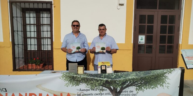 Hoy se ha presentado en la Casa Museo de Miguel Hernández la I Marcha Hernandiana que tendrá lugar desde Orihuela al Rincón de Beniscornia en homenaje al profesor Juan Cano Ballesta, y que saldrá el 30 de octubre