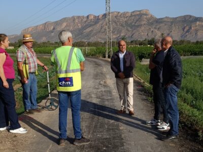 El Ayuntamiento de Orihuela, a través de la Concejalía de Infraestructuras, ha ejecutado las obras de acondicionamiento del espacio y los accesos al entorno de las Norias Gemelas de Desamparados, una actuación elegida por los vecinos en el marco de los Presupuestos Participativos 2018