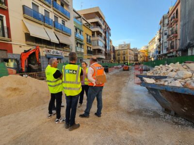 Orihuela asegura la accesibilidad y mejora la evacuación de aguas en las obras del Paseo