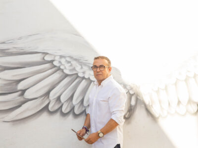 El director del colegio de la pedanía oriolana de Hurchillo, Joaquín Marzá Mercé, es de nuevo finalista y por quinto año, al Premio a Mejor Maestro de España. Es el único maestro de Primaria de toda la Comunidad Valenciana que opta a este premio