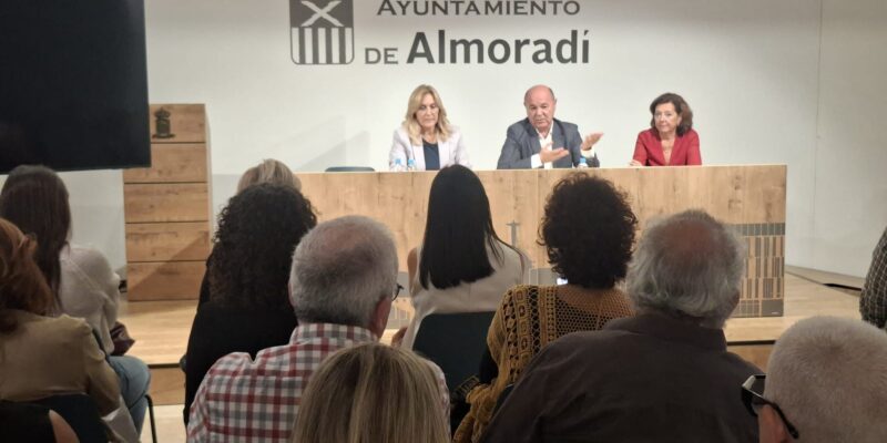 El Consell Escolar de la Comunidad Valenciana (CECV) ha desarrollado en Almoradí una nueva jornada del proyecto “Tu voz importa”, una iniciativa que contempla visitas a centros educativos de diferentes niveles de la Comunidad Valenciana