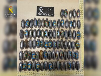 La Guardia Civil detiene a dos personas en Torrevieja por tráfico de drogas