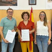 El Ayuntamiento de Bigastro ha firmado la renovación del convenio de colaboración con la Sociedad Unión Musical de Bigastro, reafirmando así su apoyo a una de las entidades más emblemáticas y queridas del municipio