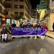 Orihuela se vuelca en la marcha del 25N para defender a las víctimas