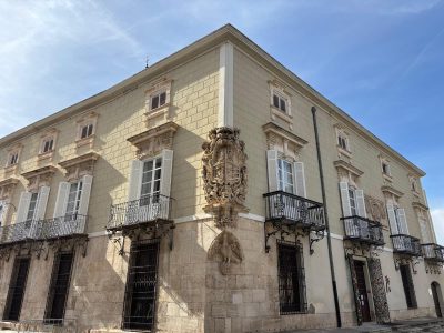 Los empleados municipales de Orihuela verán mejoras en su nómina