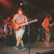 El próximo sábado 8 de noviembre, el grupo oriolano El Falo de Vigo volverá a subirse a los escenarios tras más de 10 años de parón, en un concierto muy especial que se celebrará en Correntías Altas (Orihuela)