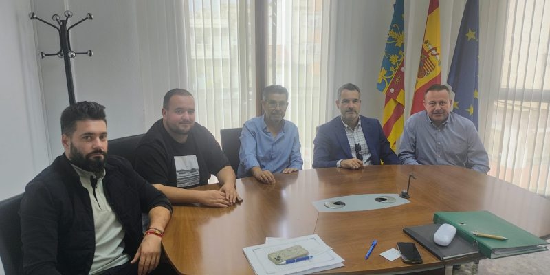 Rafal formaliza el nuevo contrato de recogida y transporte de residuos