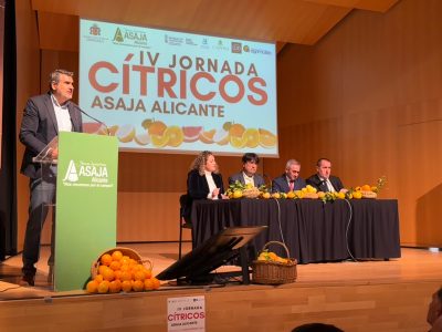Orihuela acoge con éxito la IV Jornada de Cítricos de ASAJA