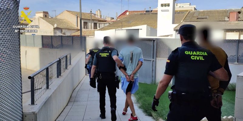 Cinco detenidos en Almoradí por múltiples robos