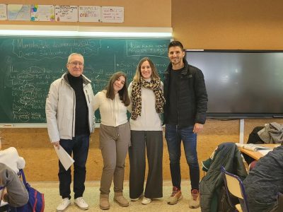 Julia Sales Cuenca gana el Concurso de cuentos de Navidad de Orihuela