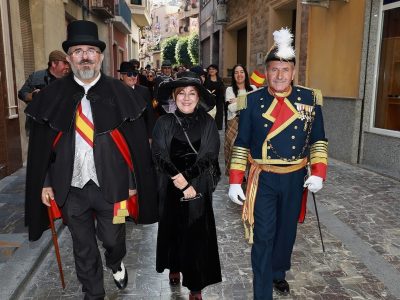 Callosa recrea el paso de Alfonso XIII por la localidad