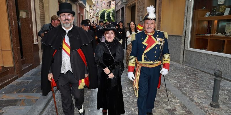 Callosa recrea el paso de Alfonso XIII por la localidad