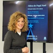 Orihuela recibe a Papá Noel con su aldea navideña