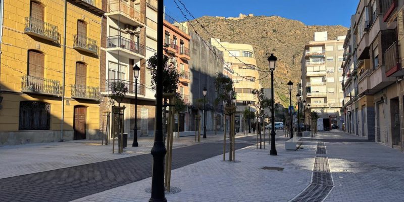 El Ayuntamiento de Orihuela abre al público El Paseo tras sus obras