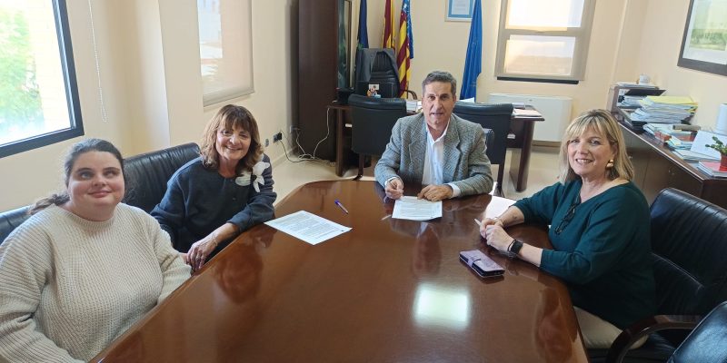 Los Montesinos renueva su alianza con ADIS para promover la inclusión laboral