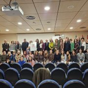 La UA instala ilustraciones de Alba Granero en tres centros de salud del departamento de Torrevieja