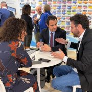 Torrevieja afronta una exitosa primera jornada en Fitur