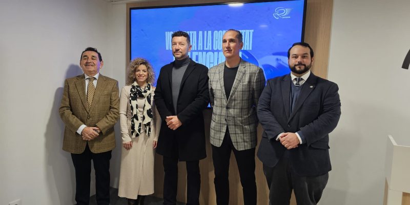 Orihuela presenta en FITUR su etapa de la Vuelta Ciclista a la Comunitat Valenciana