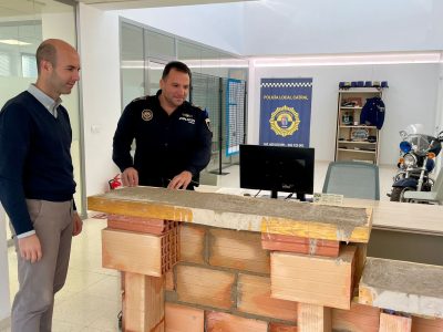 El Ayuntamiento de Catral mejora la central de la Policía Local