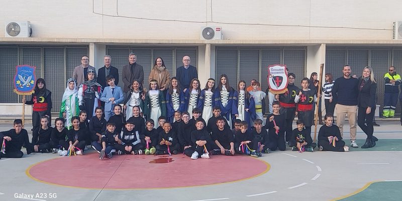 El Colegio de Hurchillo celebra su desfile escolar de Moros y Cristianos