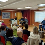 Los Montesinos refuerza su compromiso ambiental con el "puerta a puerta"