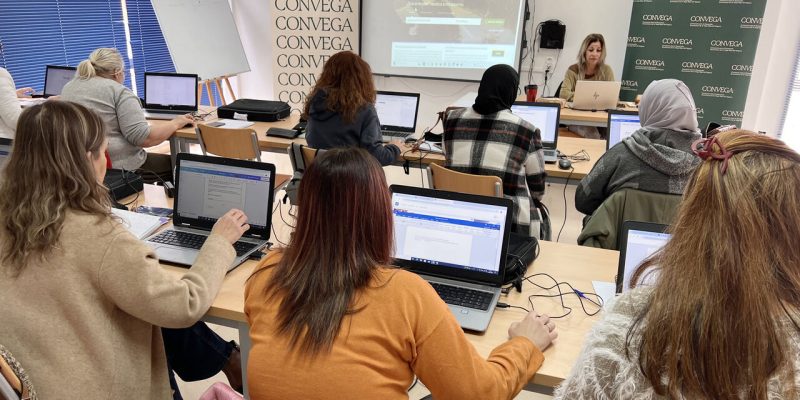 Convega impulsa un programa de orientación laboral