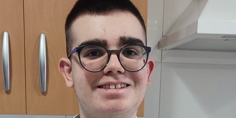 Un adolescente con TEA abrirá el XI Congreso Nacional de la Alcachofa de Almoradí