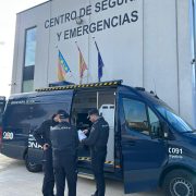 La concejala de Seguridad Ciudadana del Ayuntamiento de Orihuela, Mónica Pastor, ha anunciado este lunes la puesta en marcha de un nuevo servicio de expedición de DNI y pasaporte en Orihuela Costa, que permitirá a los vecinos realizar este trámite en una sola cita y llevarse la documentación en el mismo momento