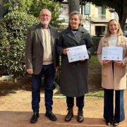 Orihuela entrega los premios del II Concurso de Escaparates de Navidad
